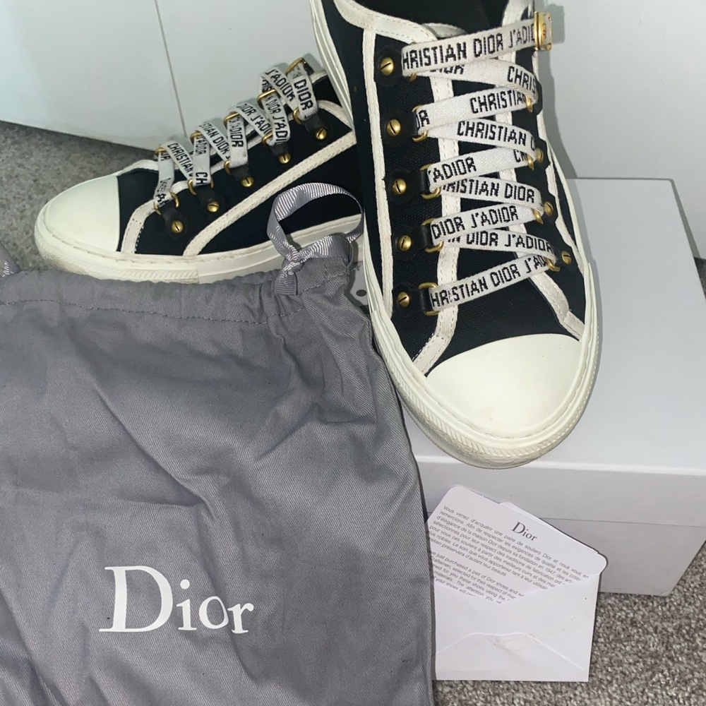 Walk N Dior Sneakers